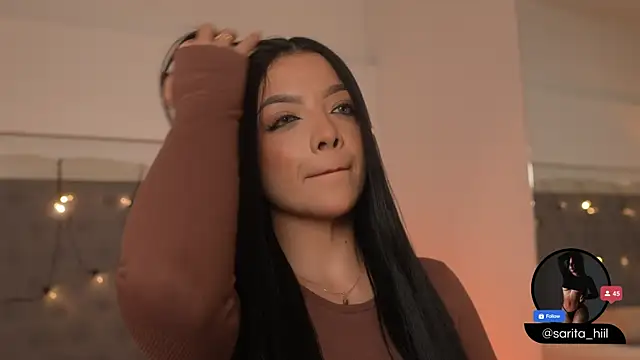 sarah hiill online show from September 18, 2025, 8:01 pm