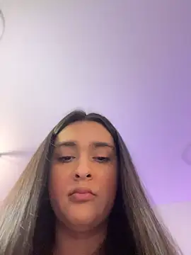 MiahWindsor online show from June 16, 2026, 2:11 am