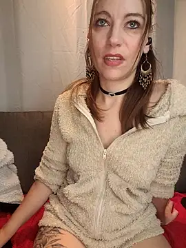 XLisaxx online show from September 22, 2025, 3:45 am