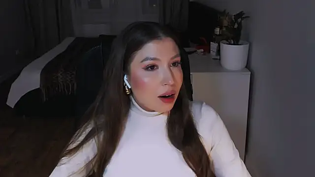 Snapshot of Eva_Chris chatting on October 10, 2025, 5:14 pm Eva Chris online show from October 10, 2025, 5:14 pm