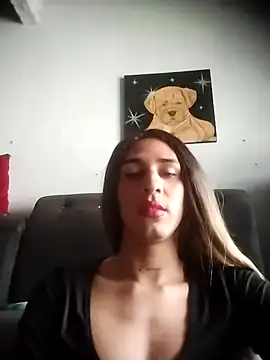 CharlotteBigCock online show from October 23, 2025, 4:49 pm