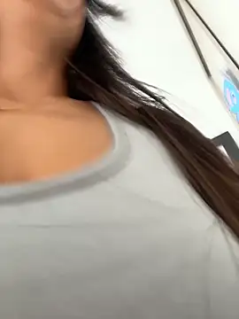 Reggie-Liam online show from December 2, 2025, 7:48 pm