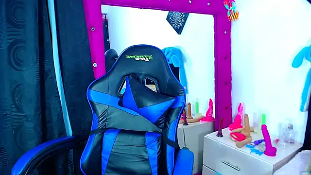 Snapshot of Jenng18 chatting on March 5, 2026, 7:05 am Jenng18 online show from March 5, 2026, 7:05 am