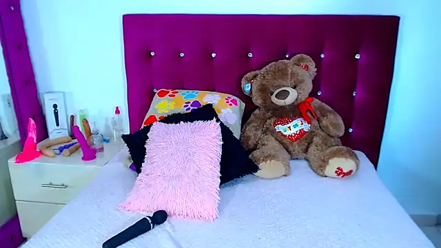 Jenng18 online show from September 27, 2025, 5:30 pm