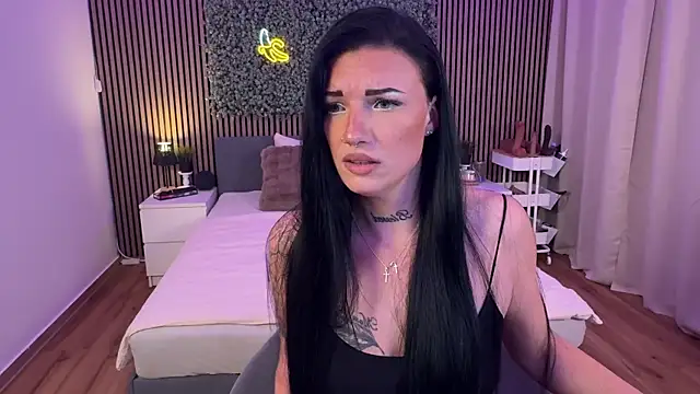 Snapshot of LizaRoxx chatting on March 25, 2026, 9:14 pm LizaRoxx online show from March 25, 2026, 9:14 pm