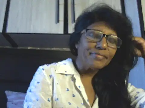 MsAttitude online show from May 4, 2026, 7:00 am