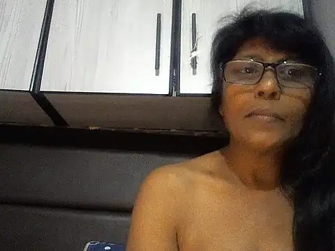 MsAttitude online show from November 20, 2025, 8:26 am