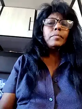 MsAttitude online show from August 3, 2026, 10:10 am