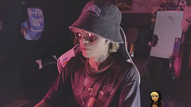 AcidMilo online show from May 25, 2026, 10:30 pm