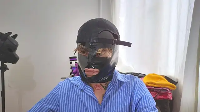 AcidMilo online show from March 10, 2025, 8:34 pm