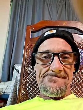 Snapshot of hotnicz10 chatting on February 9, 2026, 9:51 am hotnicz10 online show from February 9, 2026, 9:51 am