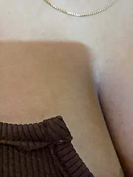 Nia  09 online show from December 18, 2025, 6:34 pm