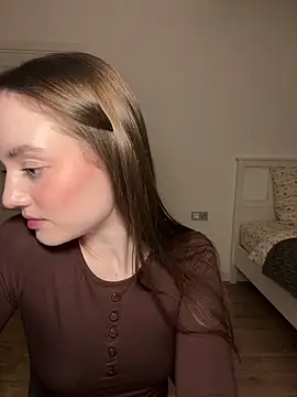 Snapshot of malyshhka chatting on April 2, 2026, 11:55 pm malyshhka online show from April 2, 2026, 11:55 pm