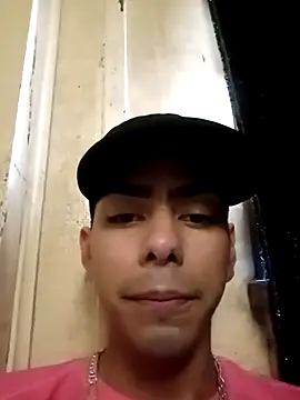 Snapshot of SEBASTHIAN chatting on March 2, 2025, 4:14 pm SEBASTHIAN online show from March 2, 2025, 4:14 pm