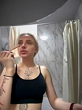 pinkstar  online show from November 2, 2025, 5:01 am