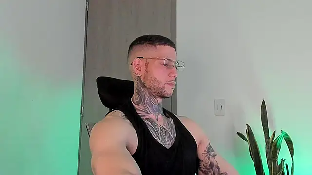 Snapshot of _jamesleandros1 chatting on February 11, 2026, 3:06 am jamesleandros1 online show from February 11, 2026, 3:06 am