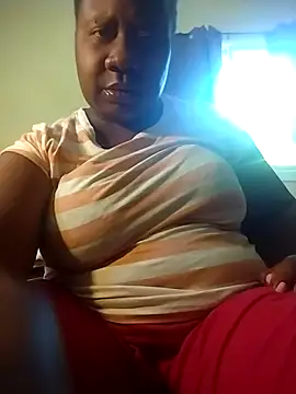 sluttyFetesa online show from September 30, 2025, 6:03 pm