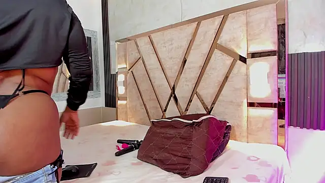 anny run69 online show from October 26, 2025, 12:05 pm