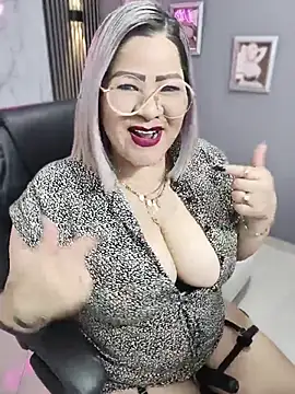 Dalessa Bigtits online show from June 30, 2026, 2:00 am