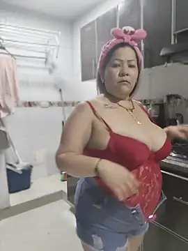 Dalessa Bigtits online show from July 5, 2026, 2:16 am