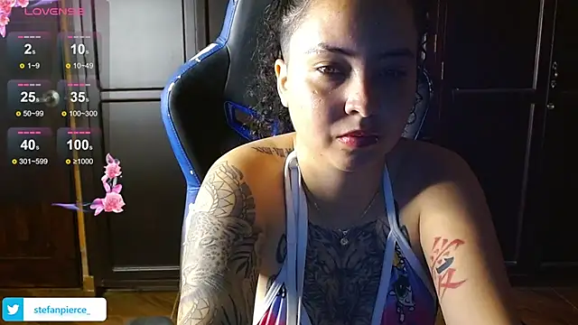jaydensalvatore  online show from May 20, 2026, 10:29 pm