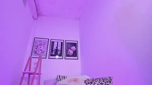 sofihill01 online show from August 1, 2026, 2:20 am