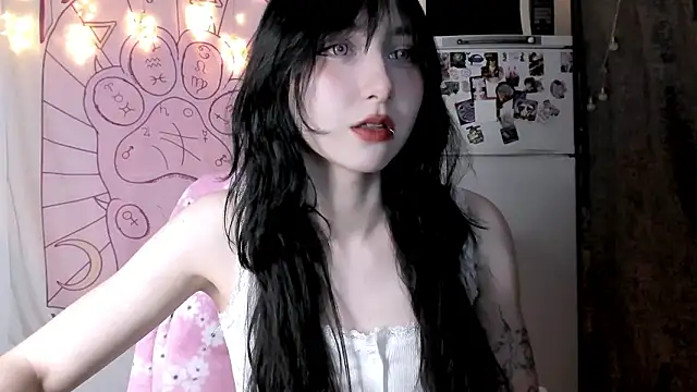 Holy420lolii online show from March 15, 2026, 4:58 pm