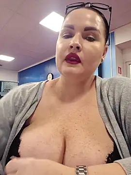 GeorgiaLerox online show from February 7, 2026, 1:30 pm