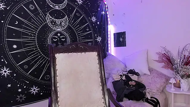 Eva Lee  online show from February 18, 2026, 8:55 am