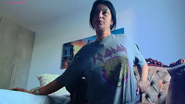 annawow69 online show from May 2, 2026, 7:57 am