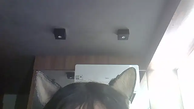 Skinny-Kitten online show from April 27, 2026, 9:24 pm