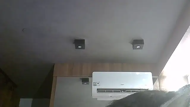 Skinny-Kitten online show from March 11, 2026, 5:34 am