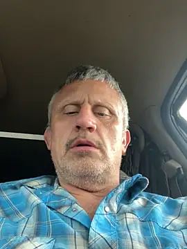 prekumstud online show from April 23, 2026, 1:01 am