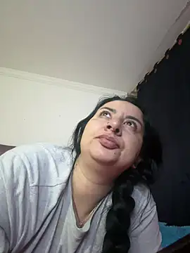Abril Luv online show from July 20, 2026, 12:40 am