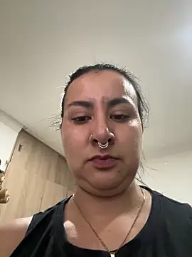 Abril Luv online show from June 20, 2026, 12:59 am