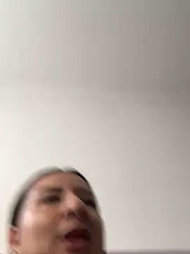 Snapshot of Abril_Luv chatting on March 14, 2026, 12:44 pm Abril Luv online show from March 14, 2026, 12:44 pm