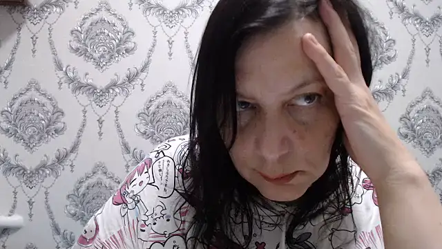 Snapshot of Mirabelle_Sweet chatting on July 25, 2026, 3:18 pm Mirabelle Sweet online show from July 25, 2026, 3:18 pm