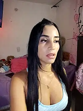  nathaly sweet online show from May 6, 2026, 3:43 am
