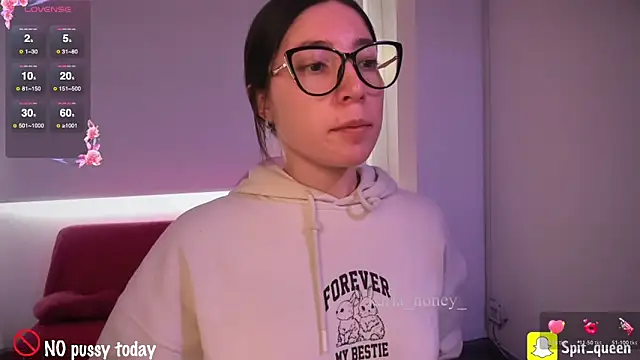 Spit queen online show from October 30, 2025, 4:15 pm