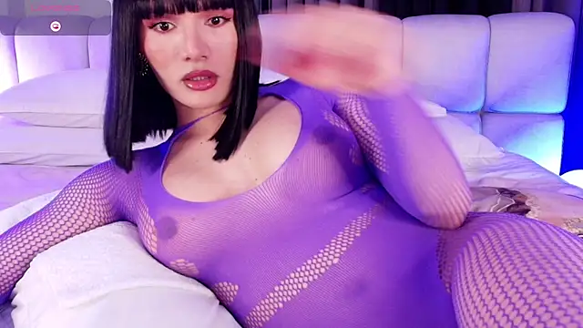 sweetieluna01 online show from June 29, 2026, 5:56 pm