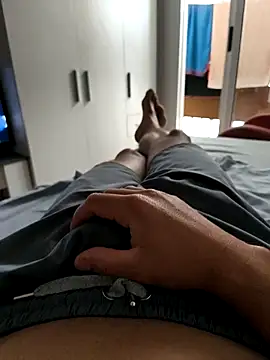 Snapshot of Bwil chatting on September 29, 2025, 2:44 pm Bwil online show from September 29, 2025, 2:44 pm