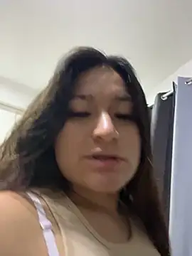 LuceroRm online show from November 13, 2025, 4:05 am