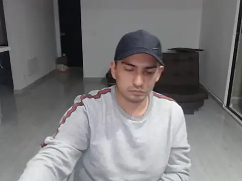 Uncut Hairy Dick online show from October 28, 2025, 6:23 am