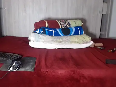 Snapshot of Uncut_Hairy_Dick chatting on May 16, 2026, 6:18 pm Uncut Hairy Dick online show from May 16, 2026, 6:18 pm