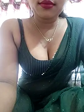 Snapshot of ANGE-MOU chatting on February 28, 2026, 3:28 am ANGE-MOU online show from February 28, 2026, 3:28 am