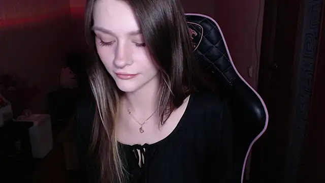 jeann elsaa online show from April 5, 2026, 9:10 pm