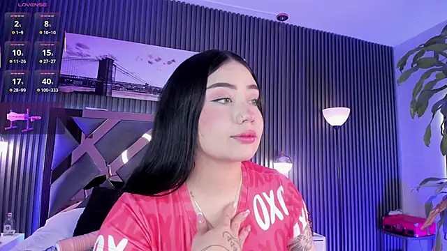 haylie  online show from October 27, 2025, 5:52 am