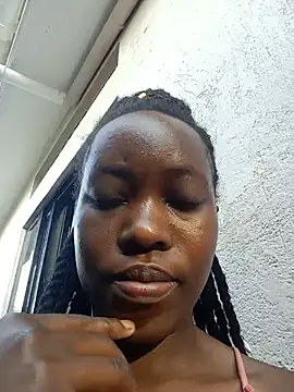 Snapshot of Nelly_jo chatting on June 5, 2026, 5:01 am Nelly jo online show from June 5, 2026, 5:01 am