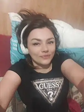 KrissSexi online show from June 12, 2026, 9:12 pm