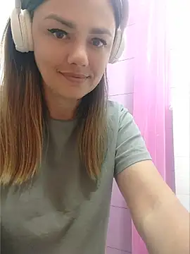 KrissSexi online show from July 13, 2026, 7:13 pm